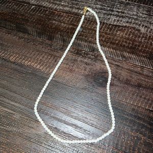Pearl costume necklace